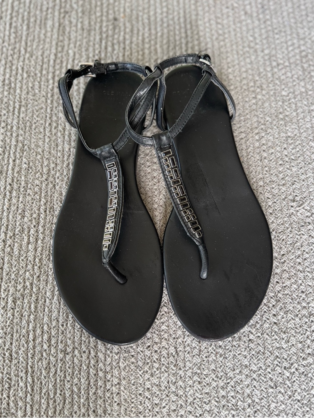 Cole Haan Black T-Strap Leather Sandals with Black Crystal Gems Sz 7